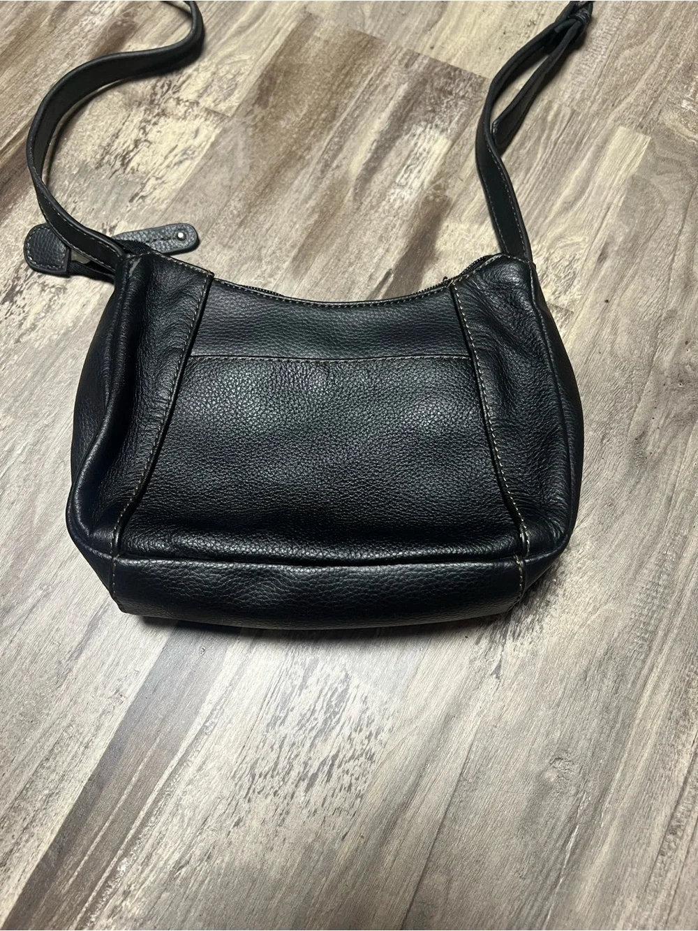 Jaclyn Smith Black Pebbled Leather Small Crossbody Hobo Purse
